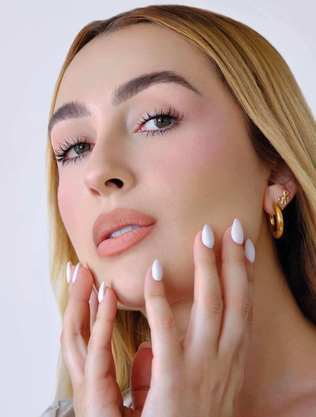 Latte Lip Contouring